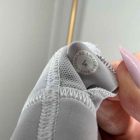 Lululemon In Alignment Longline Bra Light Support, B/C Cup Ocean Air - Picture 4 of 7